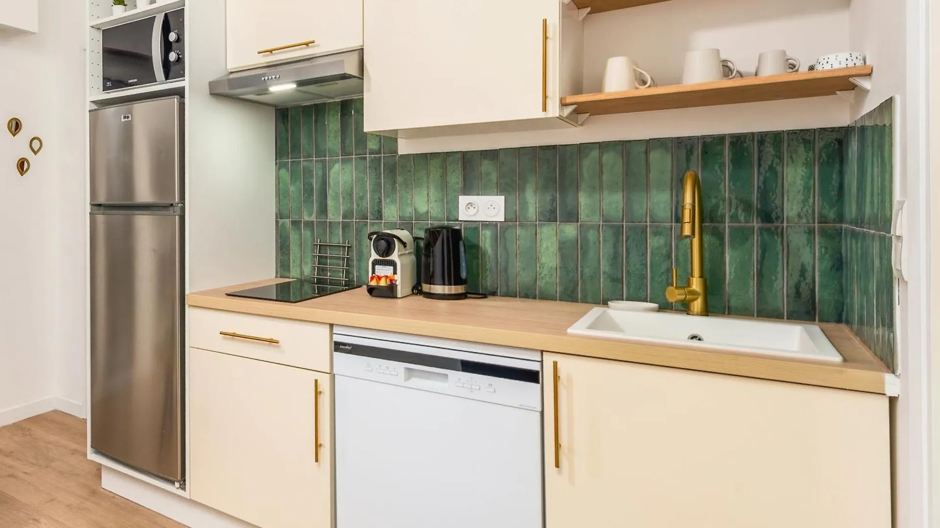 Castel II - Agreable Deux Pieces - Menton Centre Apartment