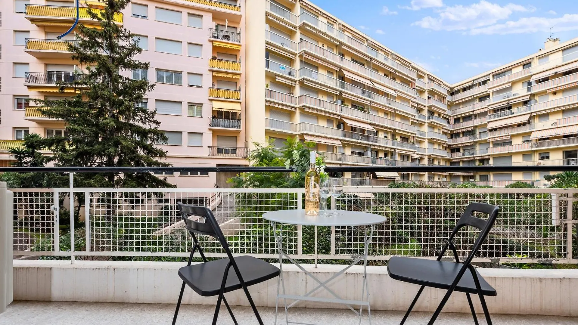 Castel II - Agreable Deux Pieces - Menton Centre Apartment France